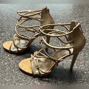 Bebe Sandrra Heels‎ Gold 9